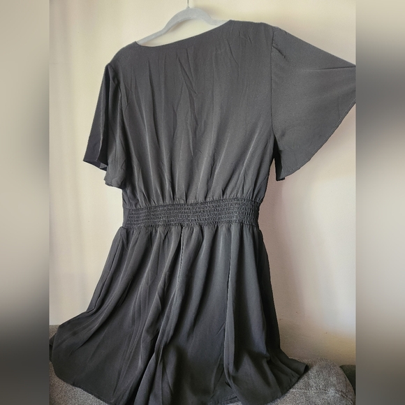 Chic Black Tie-Front Short Romper - Picture 2 of 5